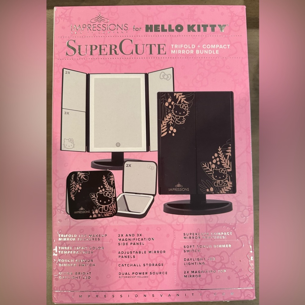 Hello Kitty LED Tri-Fold Mirror